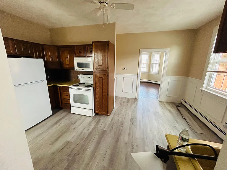 147 Dean St #3 — Photo 6
