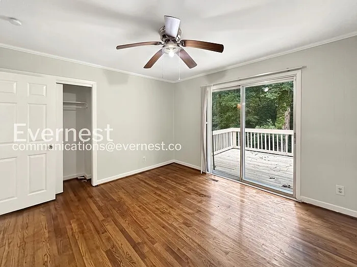3 bed, 1.0 bath, 1192 sqft, $1,145 — Photo 3
