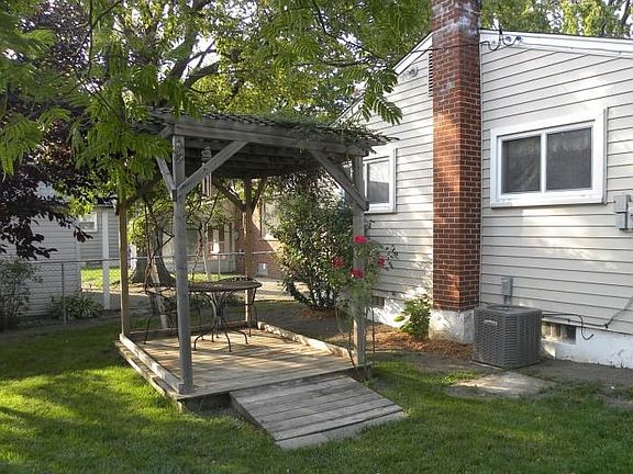 Exterior - Outdoor Living