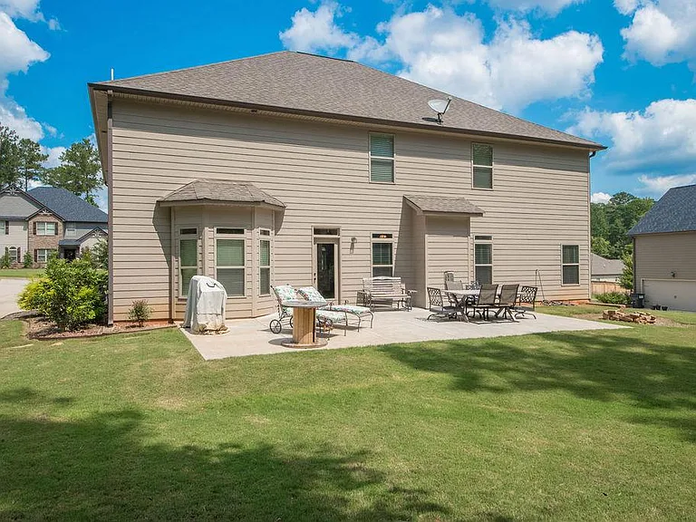 270 Savannah Dr — Photo 24