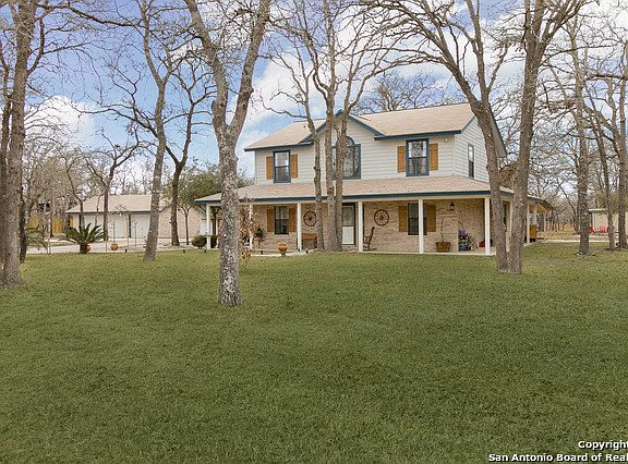 2nd image of 2112 Bentwood Dr