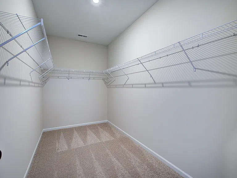 401 Perth Dr — Photo 27