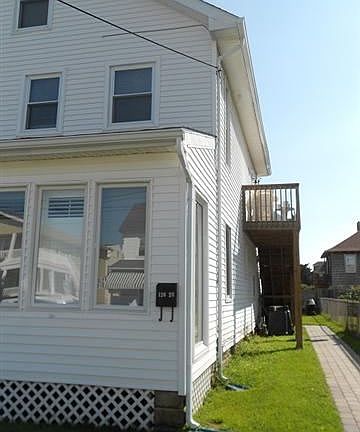 3rd image of 126 45th St