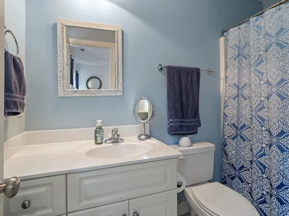 5600 Merion Station Dr, Apex, NC 27539