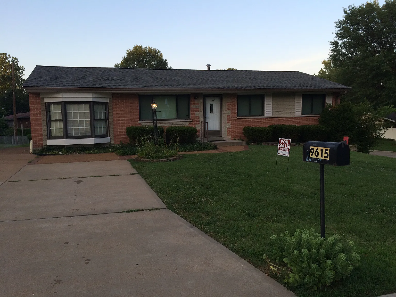 9615 Guehring Dr photo 1