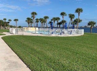3131 S Ridgewood Ave APT 110, Daytona Beach, FL 32119