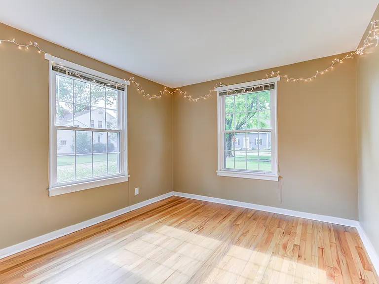 103 Oberlin Ct — Photo 12