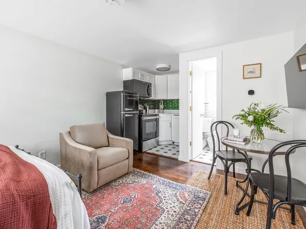 304 W Wilson St, Madison, WI