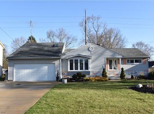54 Indian Lake Blvd, Canfield, OH 44406