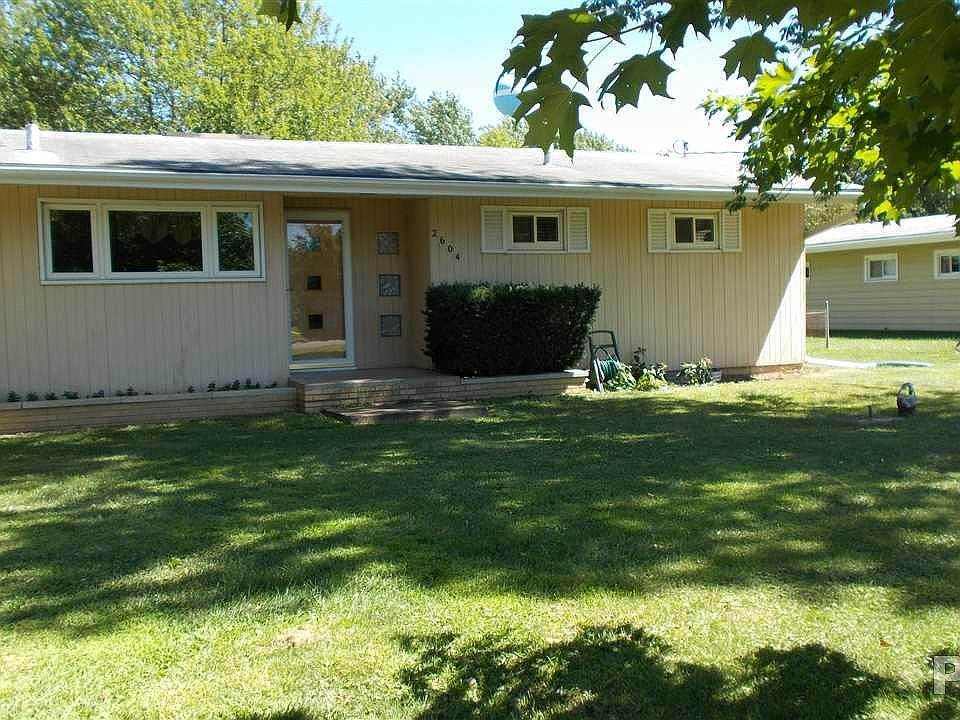 1st image of 2604 S Cameron Ln