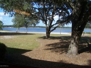 207 Swans Nest Ct, Melrose, FL 32666