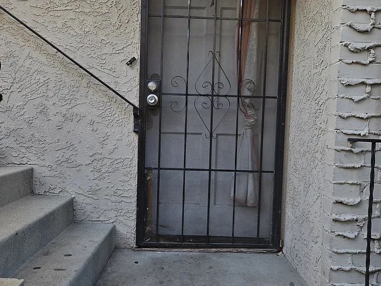 1885 Cedar Ave #1 — Photo 12