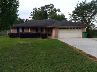 15 Robinhood Ln, Lumberton, TX 77657