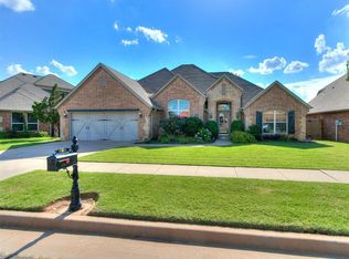 15521 Maple Ridge Ln, Edmond, OK 73013