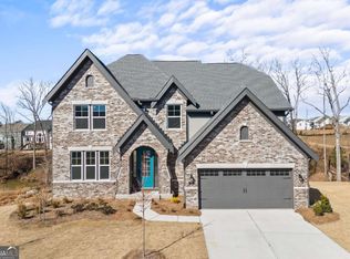 72 Clear Lake Pkwy, Hoschton, GA 30548