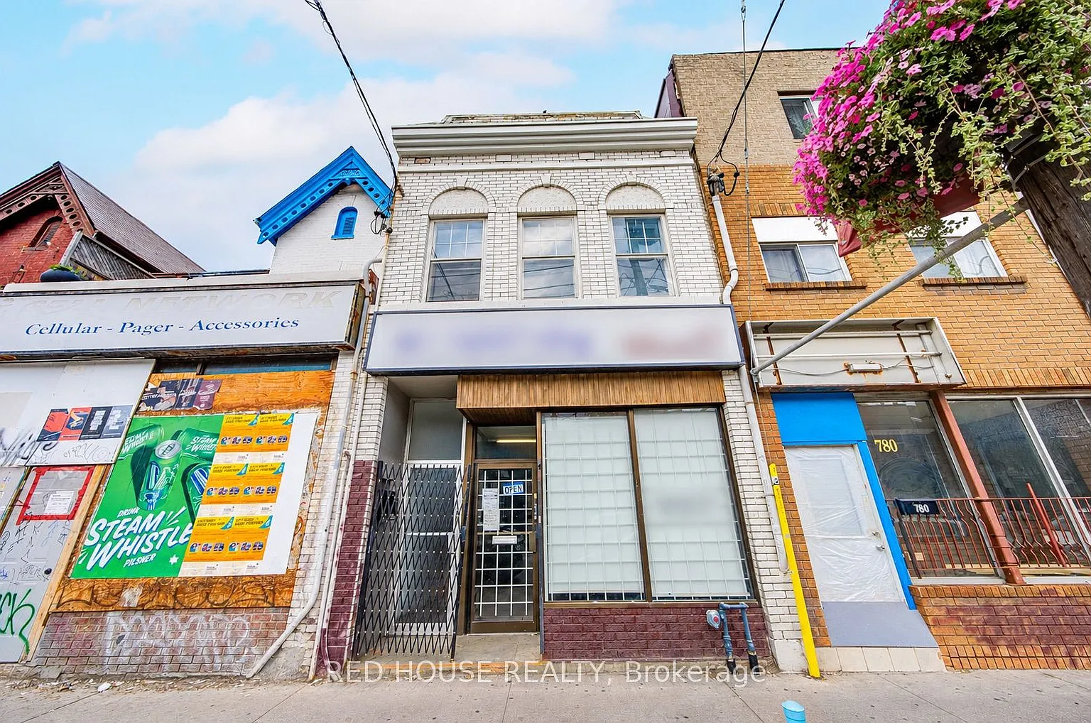 2 bed, $1,900 — Photo 1