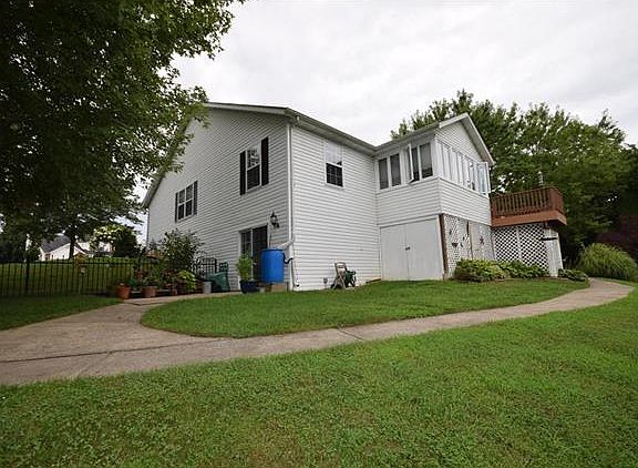 4th image of 7021 Remington Ct