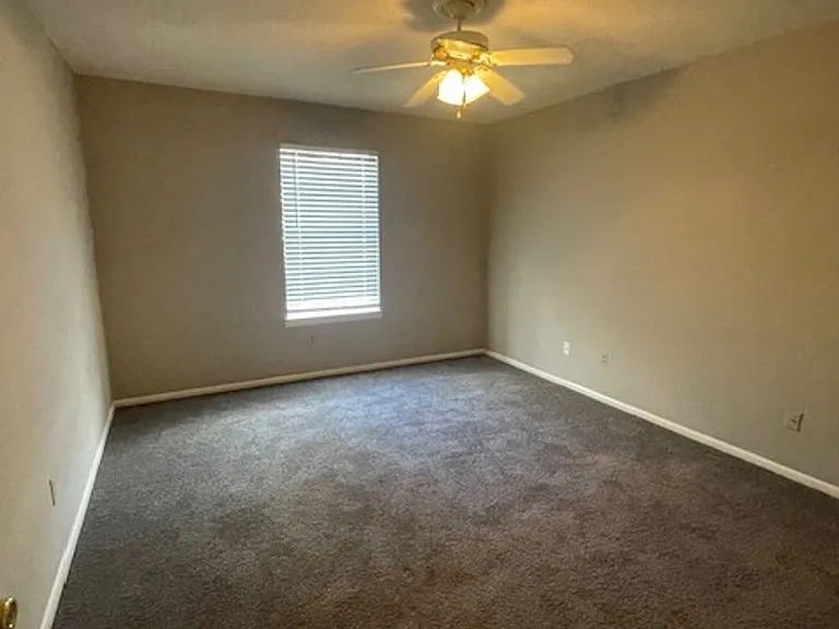 3826 A Country Club Rd — Photo 6