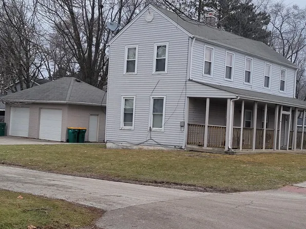 205 Center St, Maple Park, IL 60151