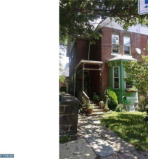2nd image of 4421 Dexter St
