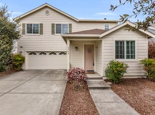 2064 Arista Ln, Santa Rosa, CA 95403