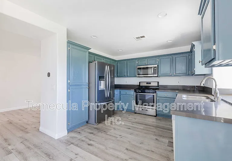 45333 Corte Progreso — Photo 6