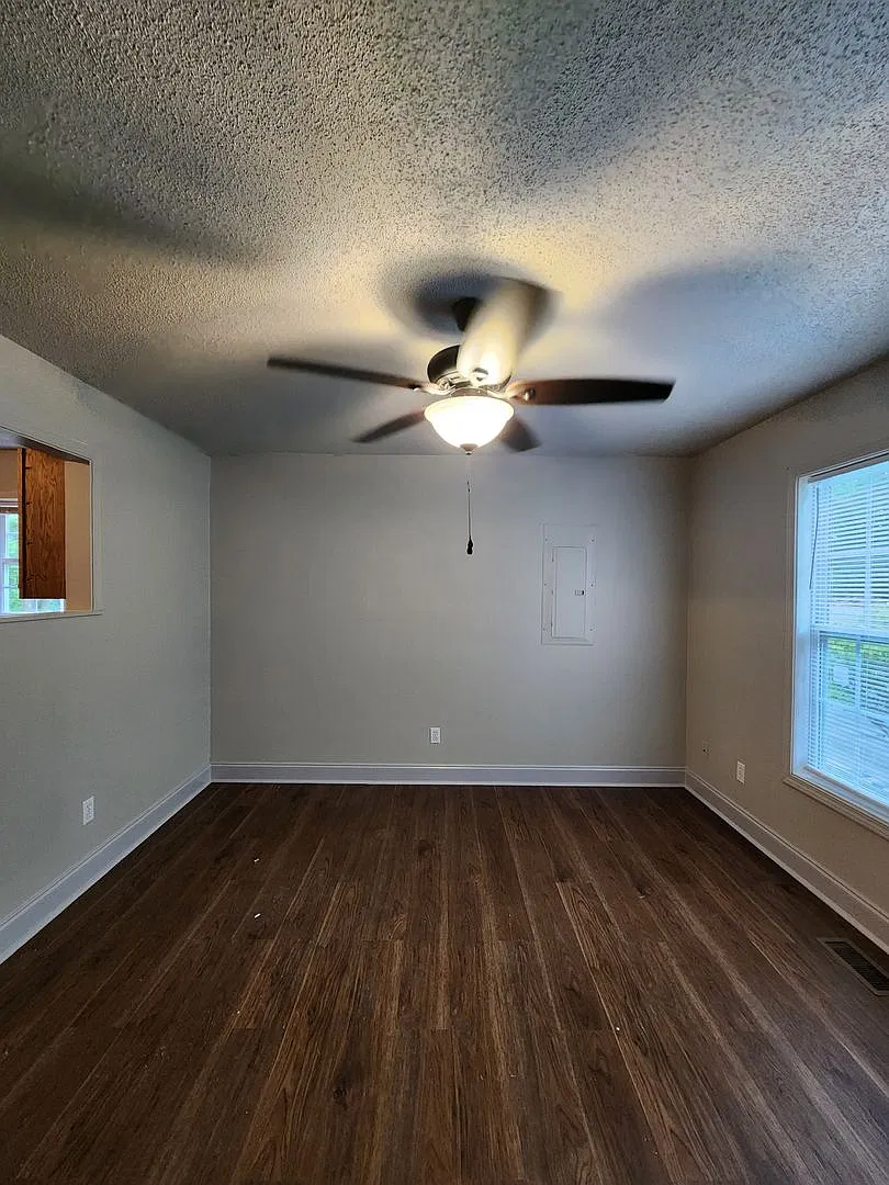 Arden Rental — Photo 2