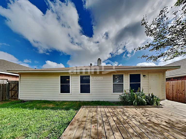 302 Tioga Dr — Photo 18