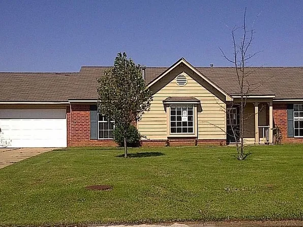 7183 Windsor Dr, Horn Lake, MS 38637