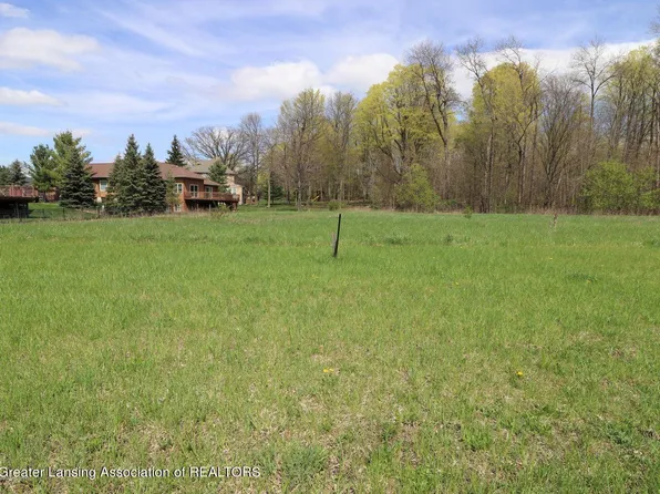 2668 Maritime Dr, Lansing, MI 48911