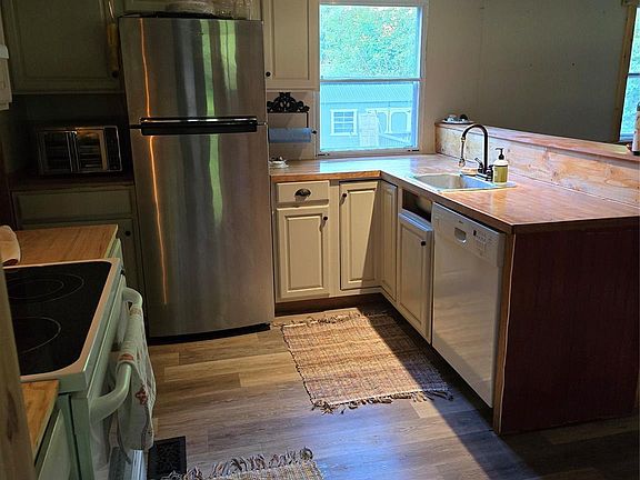 4th image of 850 Meadow Bend Dr