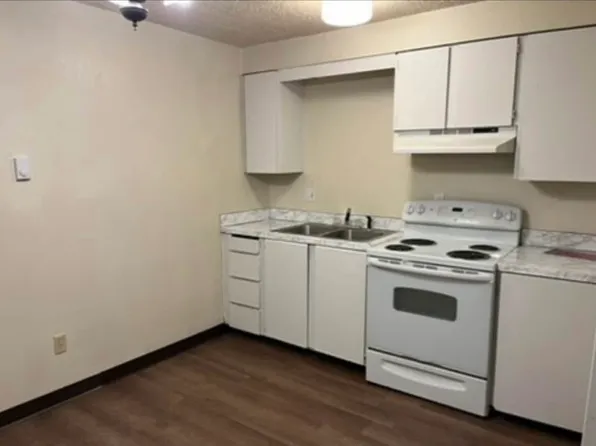 409 N 6th St #D, Yakima, WA 98901