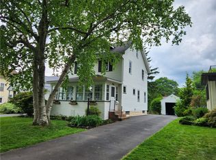 171 Antlers Dr, Rochester, NY 14618