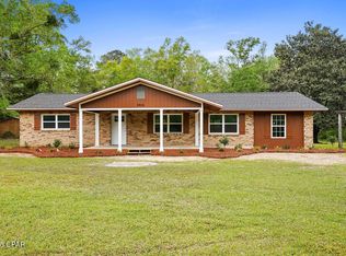 2616 River Rd, Caryville, FL 32427