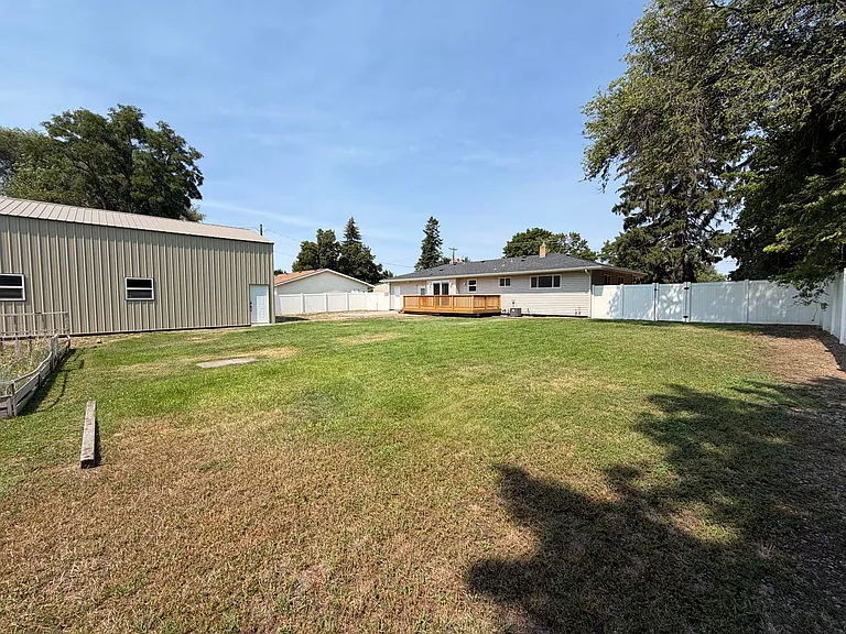 12924 E 8th Ave — Photo 16