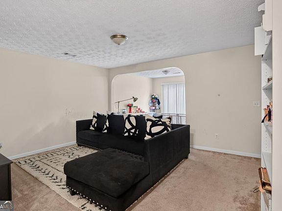4th image of 1720 Formosa Ln
