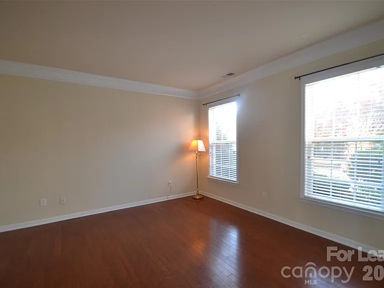 221 Montibello Dr — Photo 21
