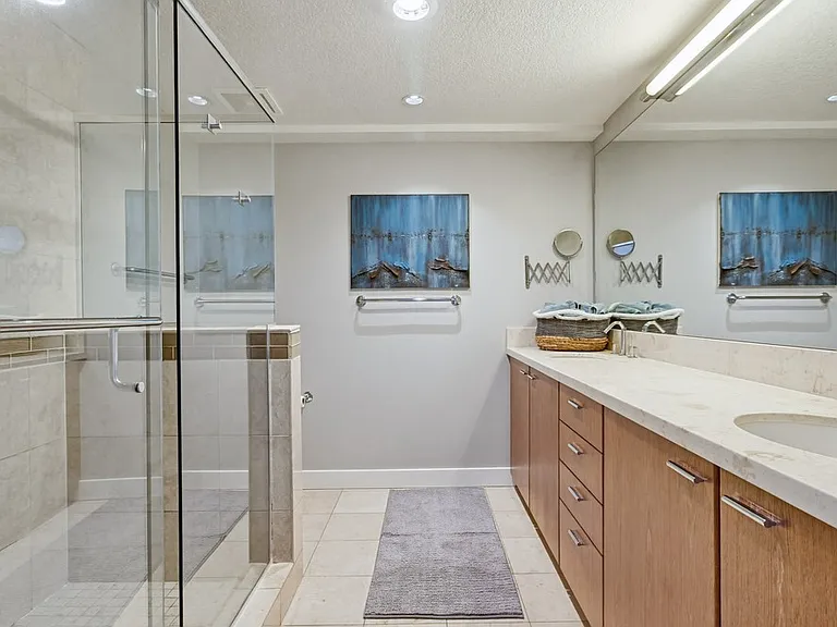1169 Pacific Hwy #107 — Photo 24