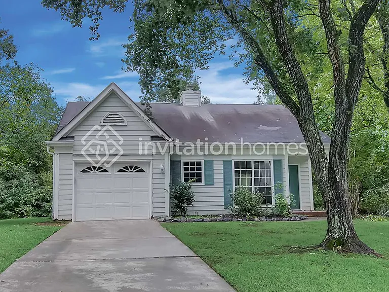 11604 Calgary Dr — Photo 1