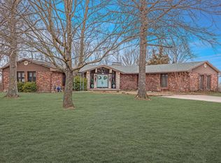 502 Eastland Dr, Jefferson City, MO 65101