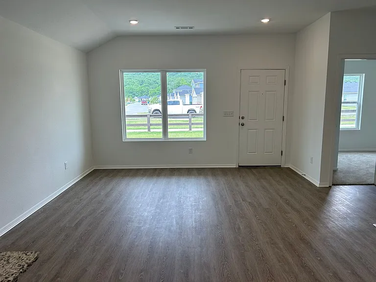 2674 S Ouachita Dr — Photo 2