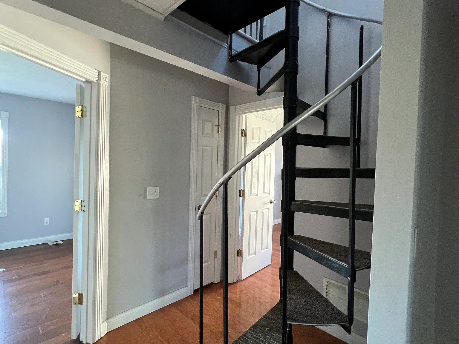 4 bed, 2.5 bath, $1,200 — Photo 3