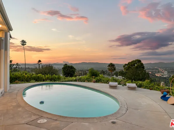 3340 Scadlock Ln, Sherman Oaks, CA 91403