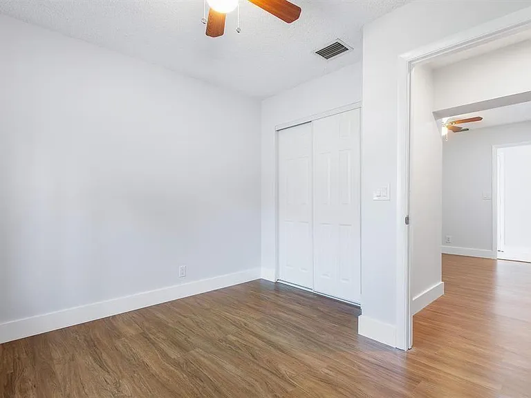 9611 Saddlebrook Dr — Photo 9