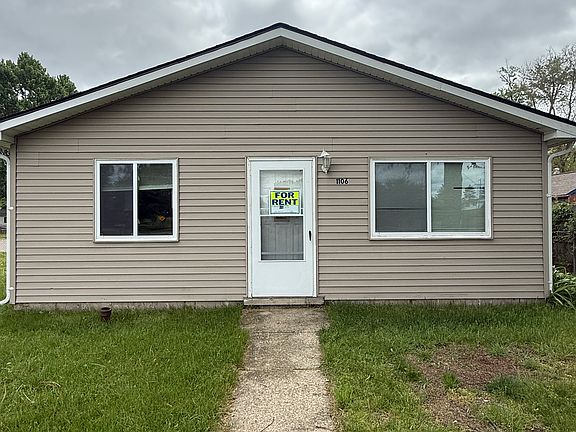 2nd image of 1106 Cloverlawn Dr