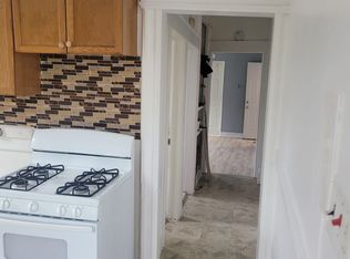 602 Chancellor Ave #B, Irvington, NJ 07111