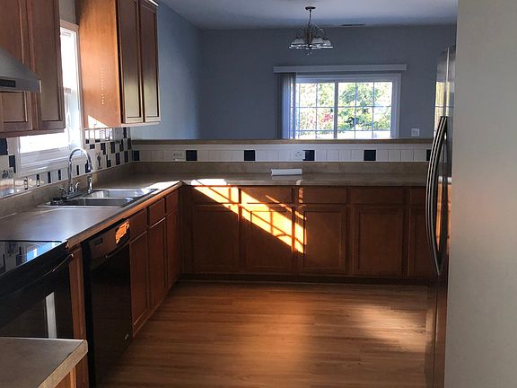 4th image of 1512 Birkdale Cir