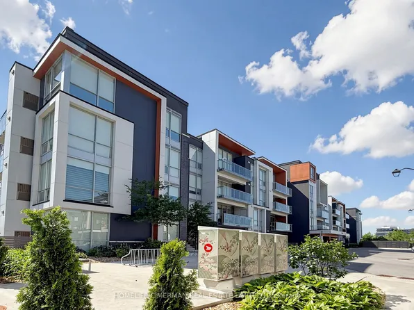 3028 Creekshore Cmn #113, Oakville, ON L6M 5K6