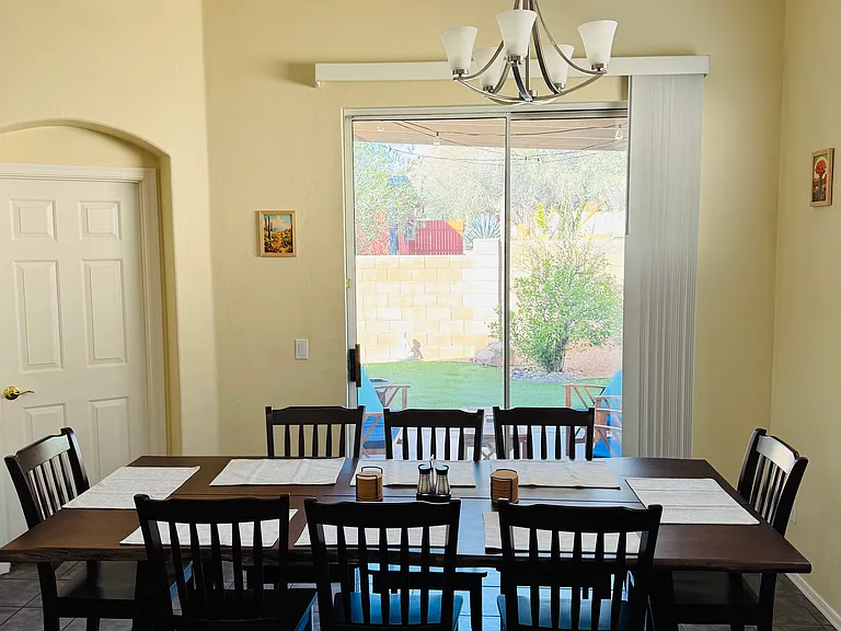 233 N Desert Park Pl — Photo 9