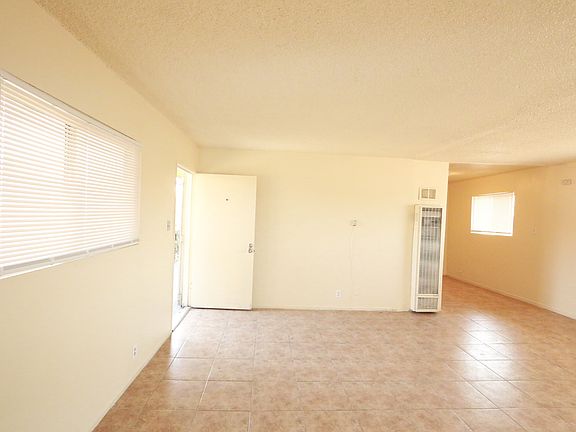 4th image of 2635 Pacific St #11303696